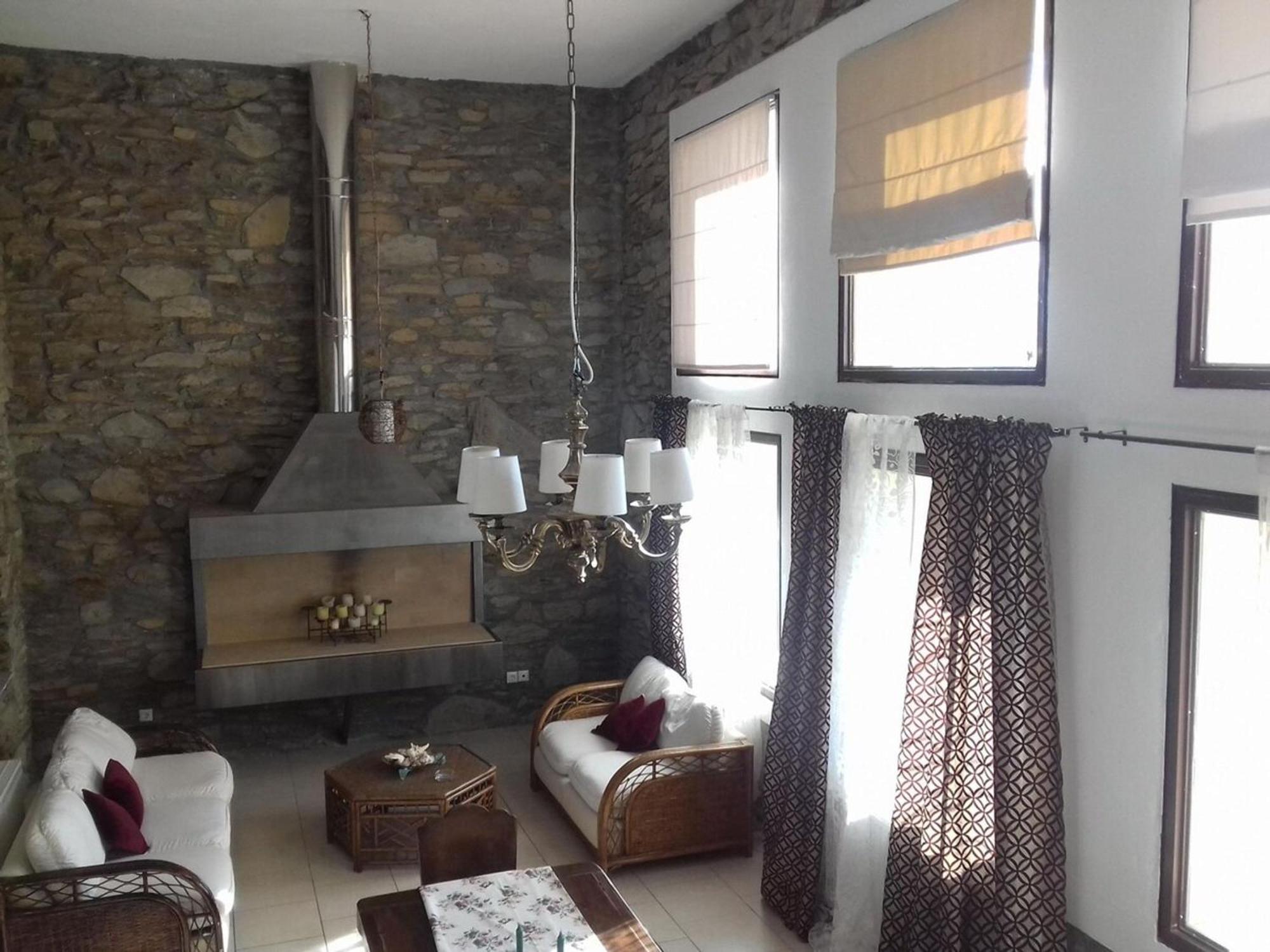 Vila Saronic Citadel Seaside With Pool And 400mbps Starlink Internet Salamís